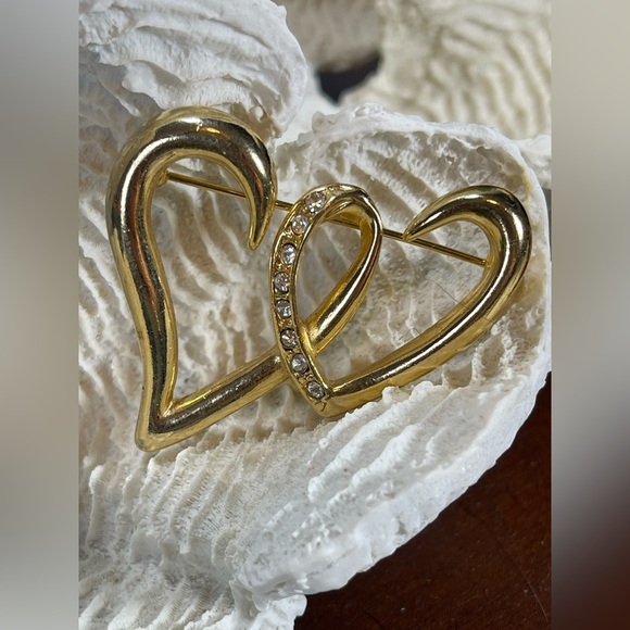 Vintage Anne Klein II Gold Plated Double Heart with Crystal Brooch - Picture 5 of 8
